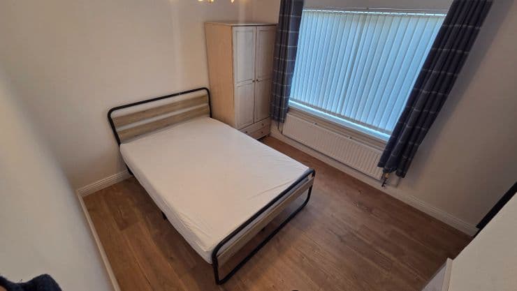 Double Off-Suite image 2